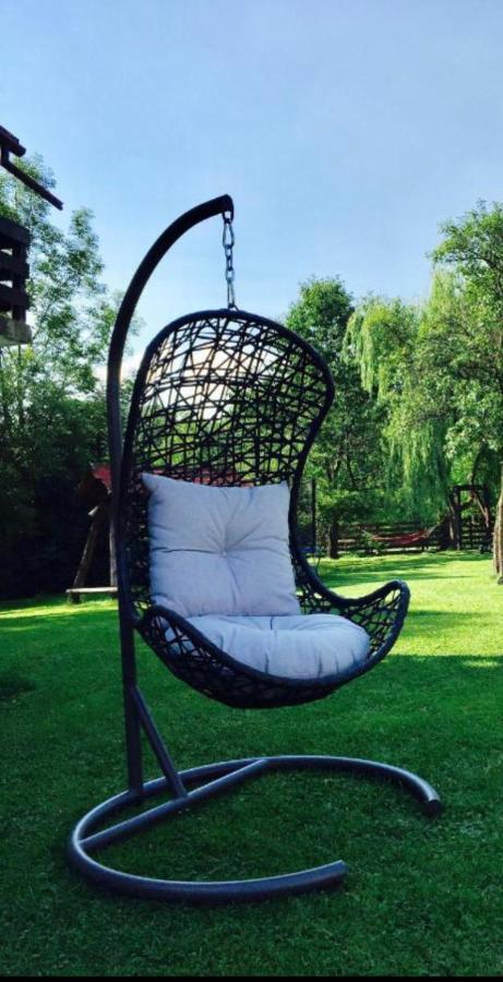 Garden Retreat (Adults Only) Hotell Bran  Eksteriør bilde