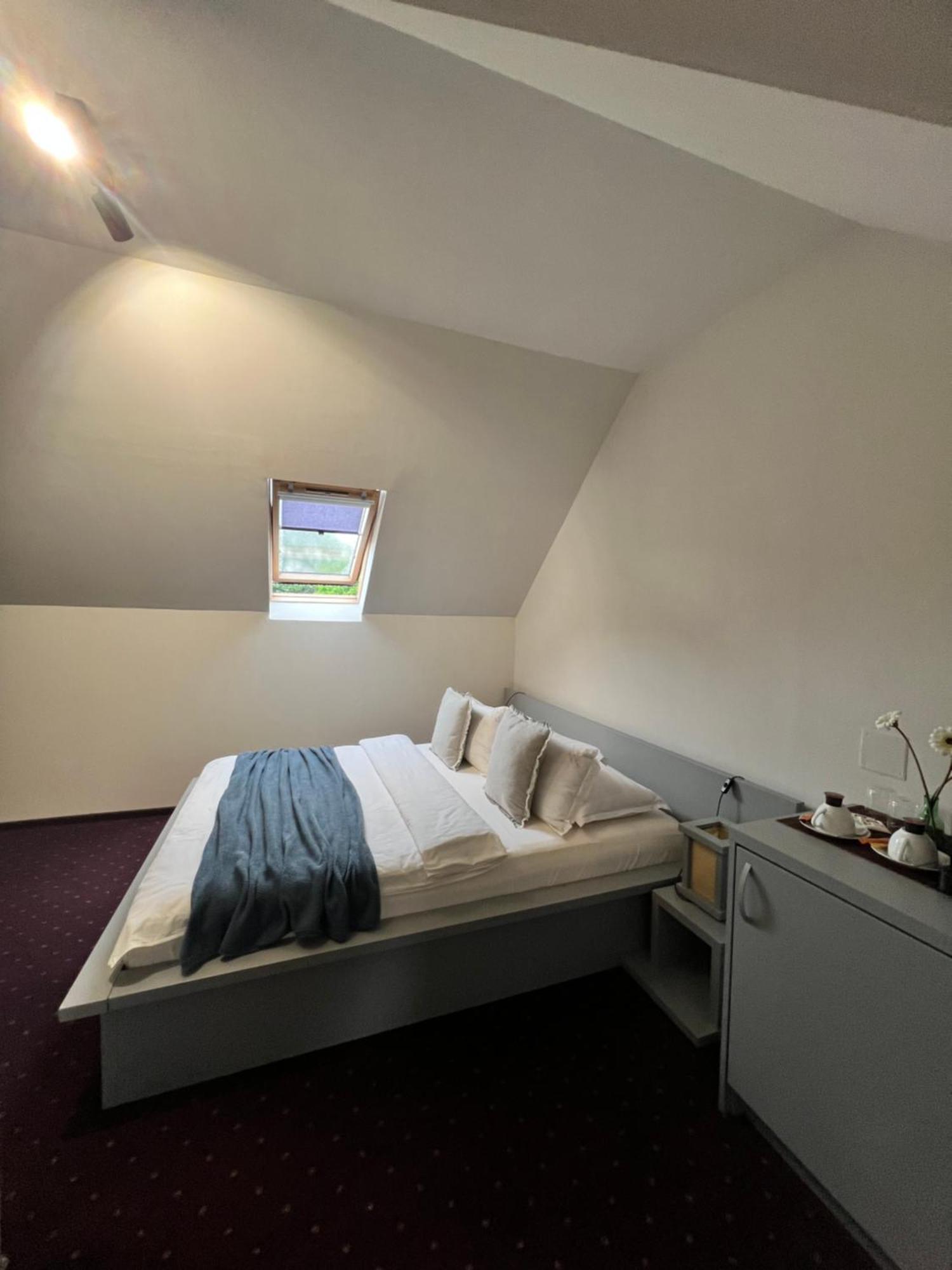 Garden Retreat (Adults Only) Hotell Bran  Eksteriør bilde