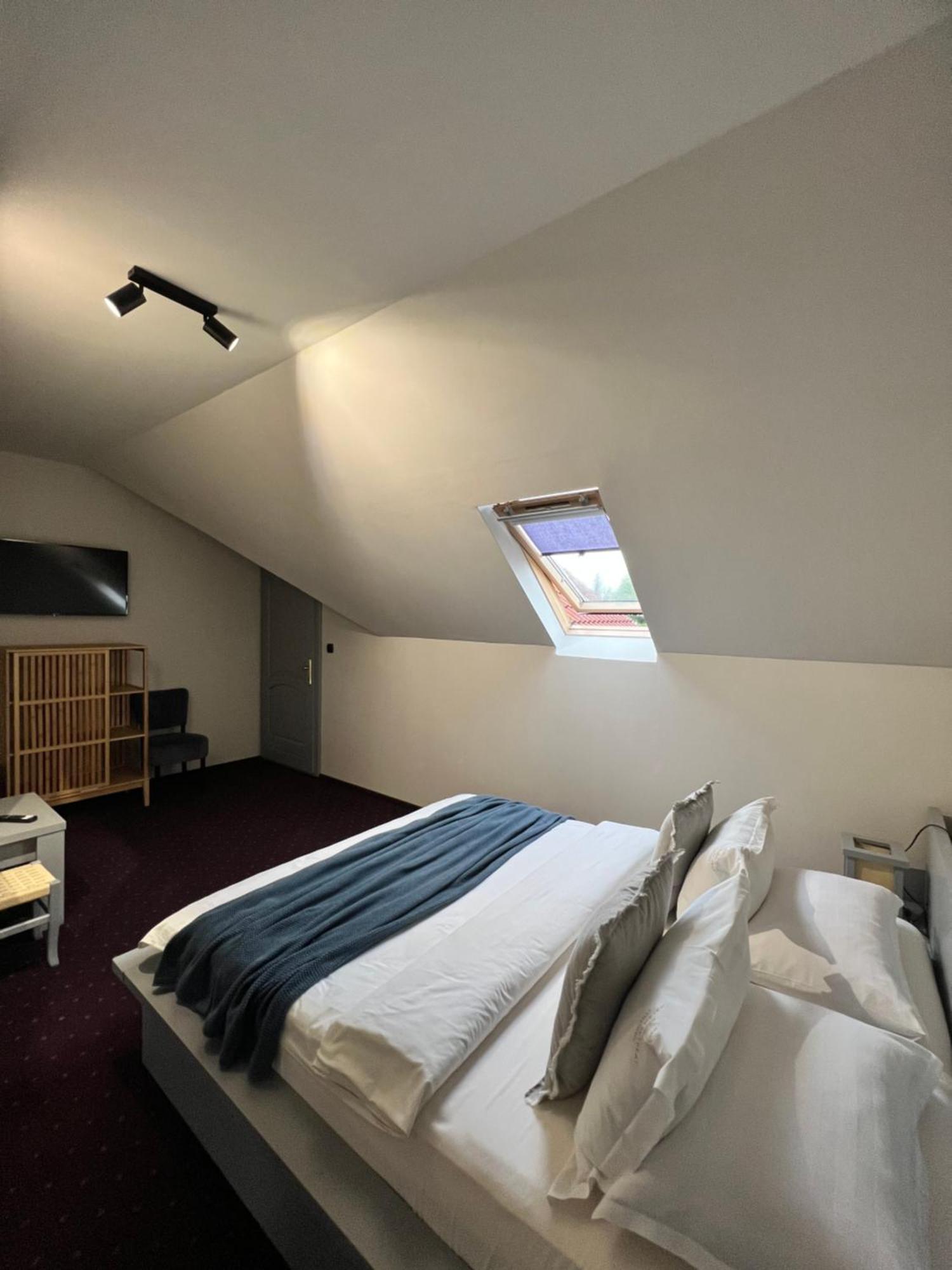 Garden Retreat (Adults Only) Hotell Bran  Eksteriør bilde